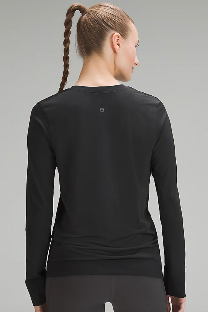 Swiftly Relaxed Long Sleeve